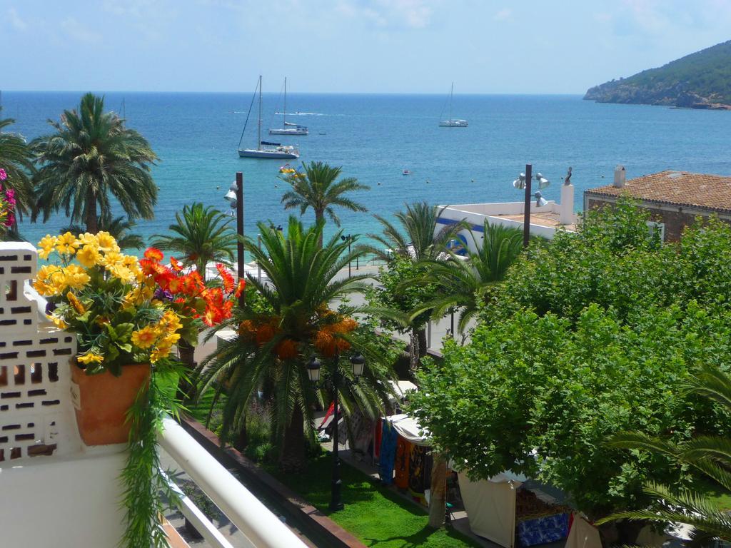Hostal Yebisah Санта Еулалия дел Рио Екстериор снимка